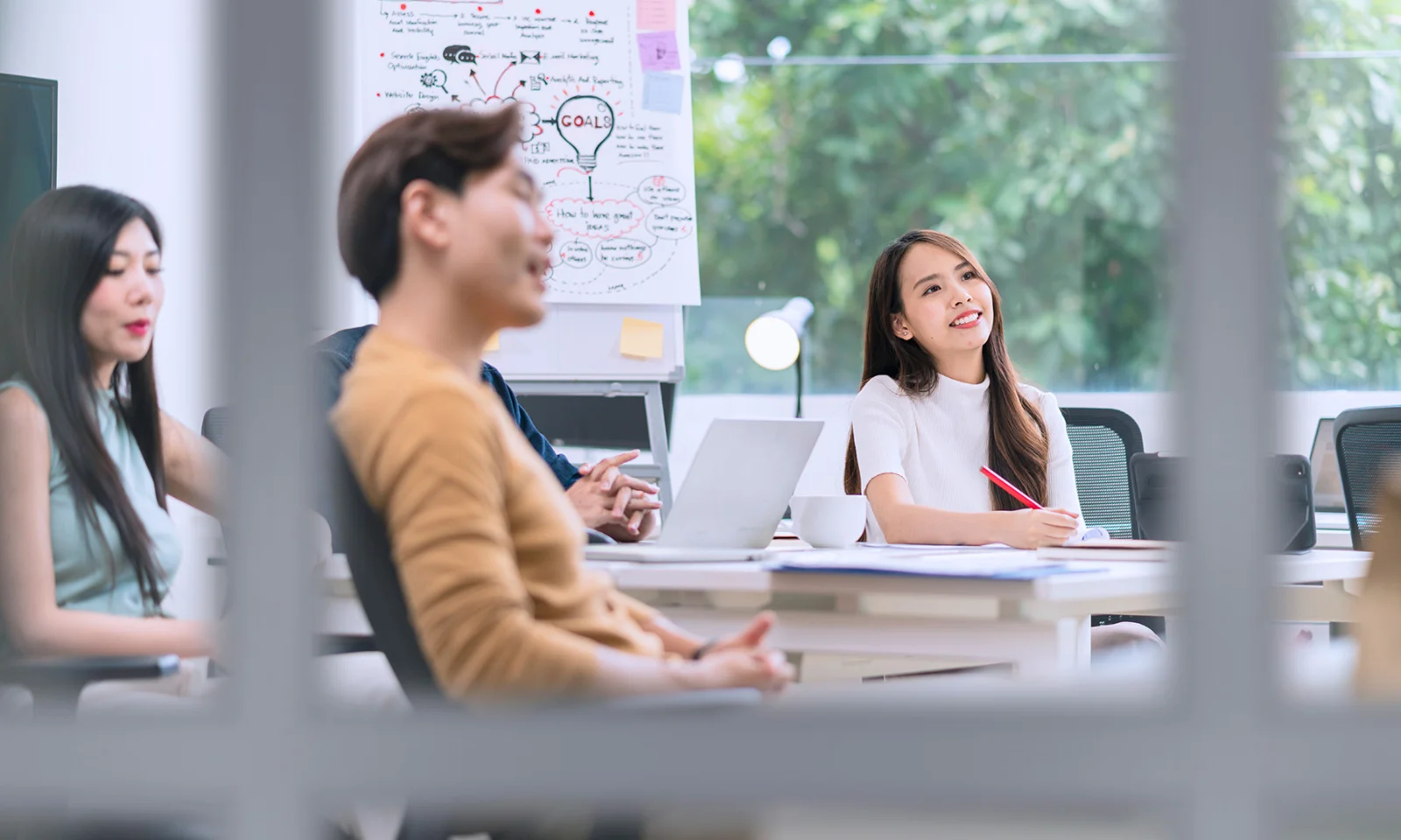 smaragd-about-us-01.jpg smaragd-about-us-01.jpg